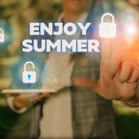 Digitaal veilig de zomer door